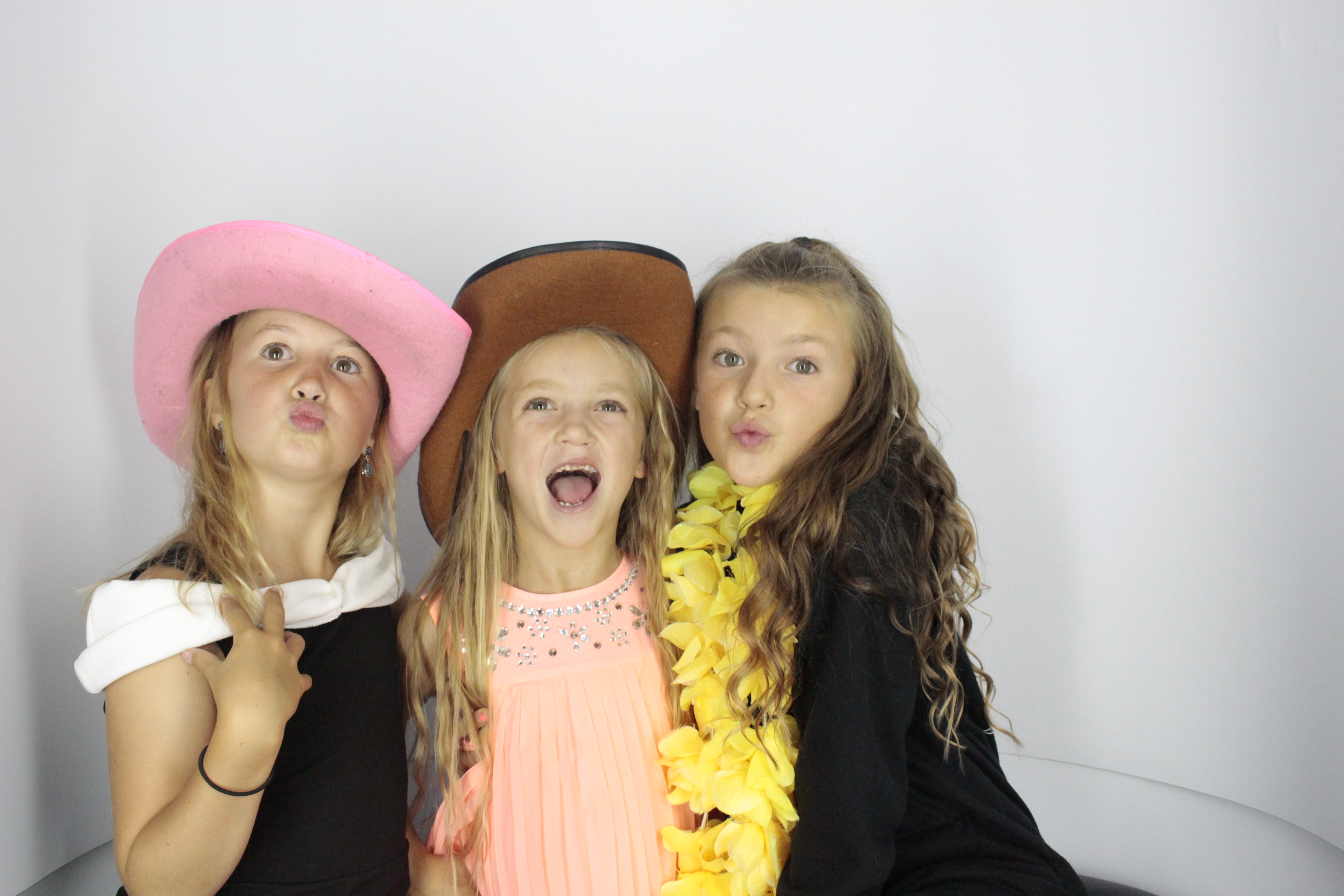  Heather & Daniel's Wedding | View more photos from the event at gallery.myphotoboothexperience.co.uk/u/MyPhotoBoothExperienceLtd/Heather-Daniels-Wedding